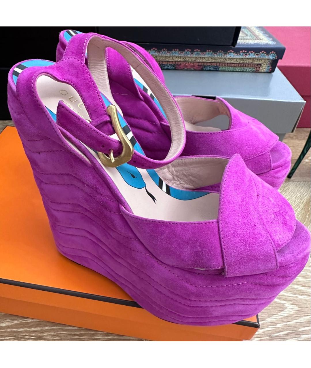 GUCCI Фуксия замшевые босоножки, фото 4