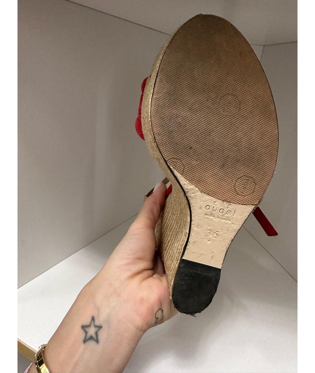 GUCCI Красные замшевые босоножки, фото 2