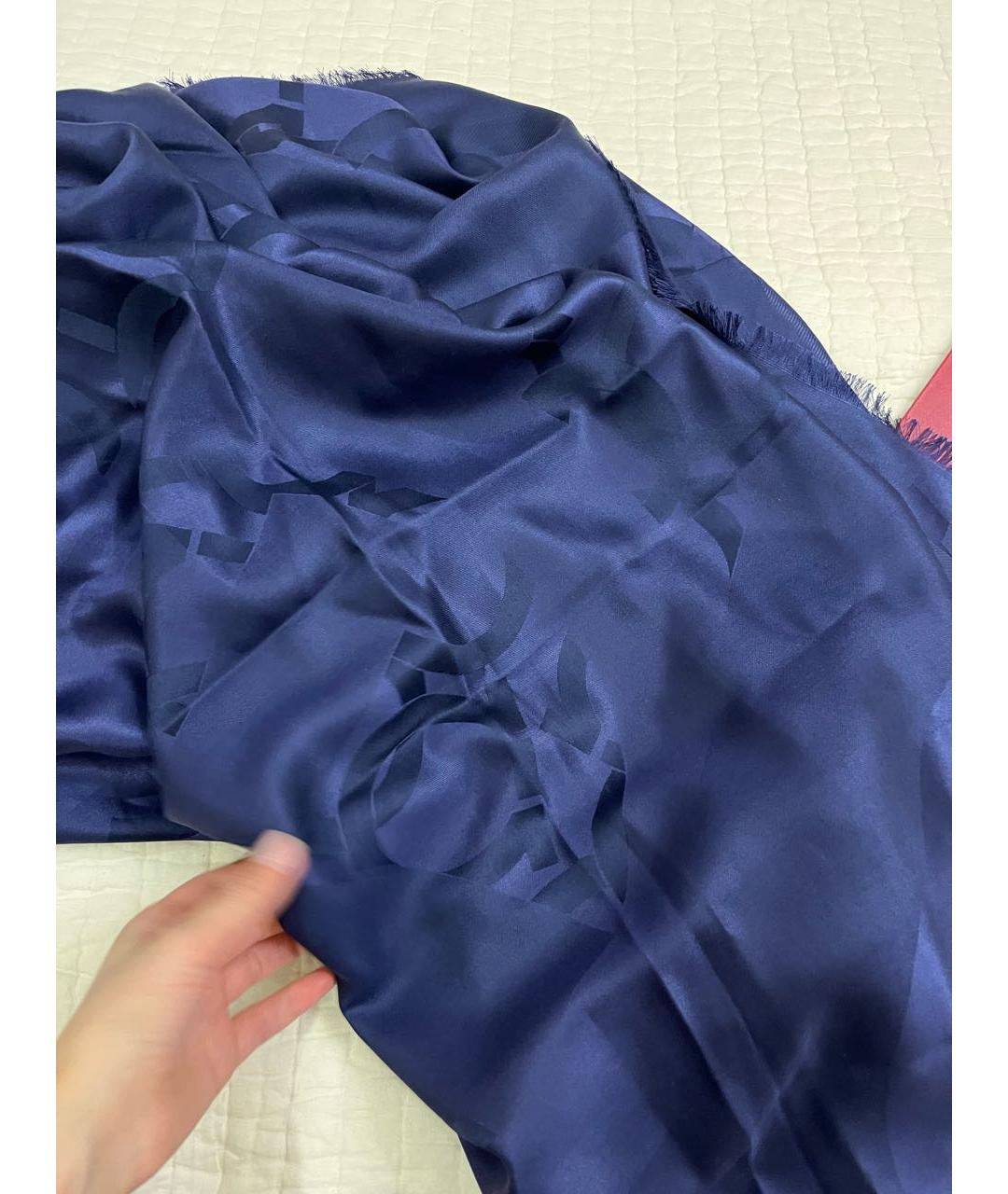 SALVATORE FERRAGAMO Синий шелковый платок, фото 3