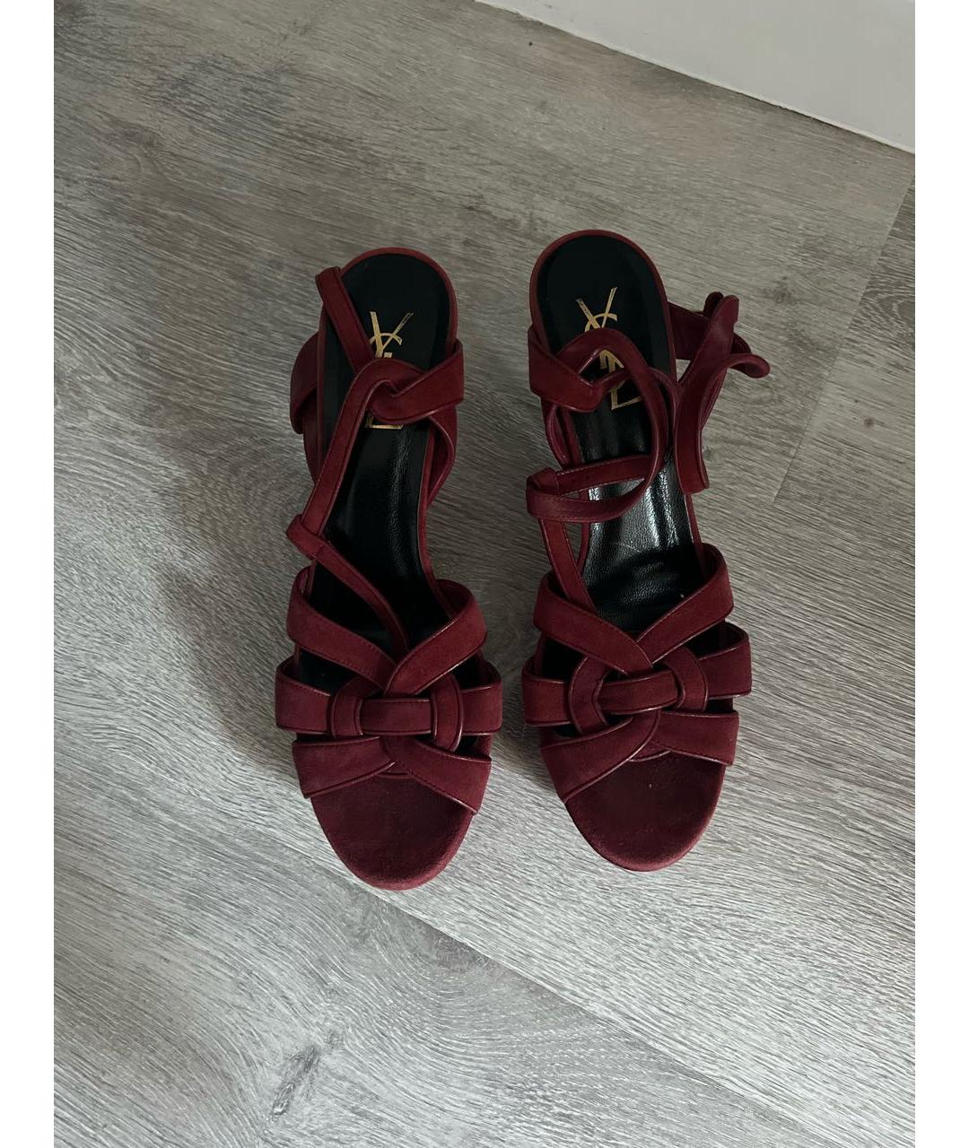 SAINT LAURENT Бордовые замшевые босоножки, фото 2