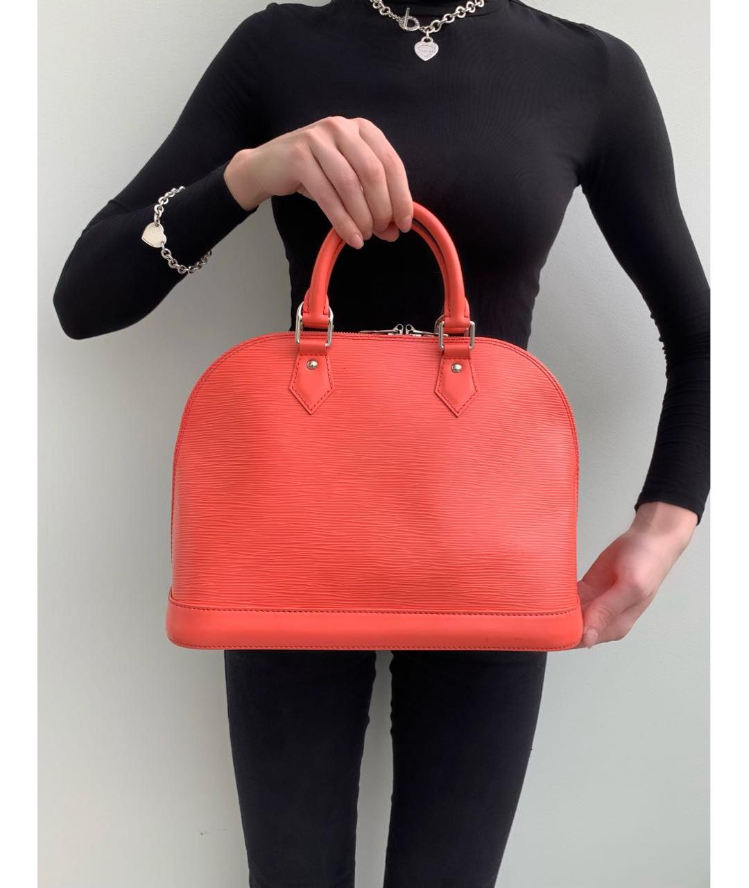 LOUIS VUITTON PRE-OWNED Коралловая кожаная сумка с короткими ручками, фото 4