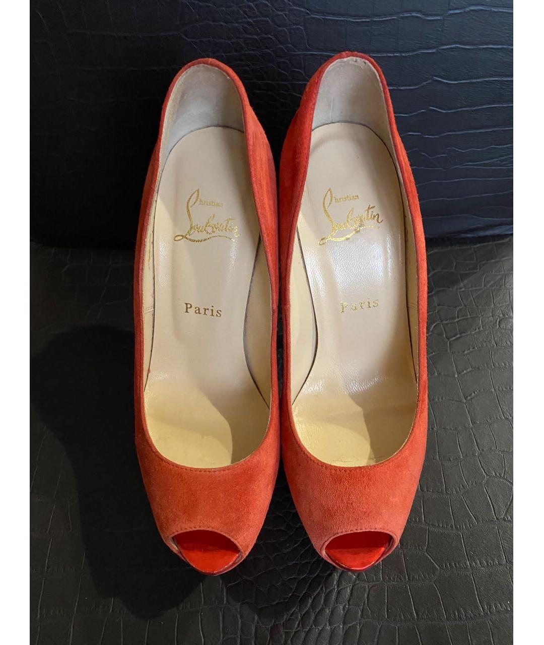 CHRISTIAN LOUBOUTIN Красные замшевые туфли, фото 3