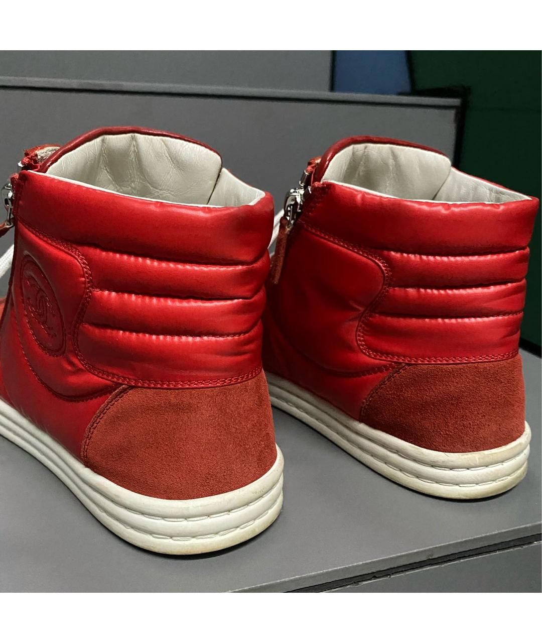 CHANEL PRE-OWNED Красные кожаные кроссовки, фото 4