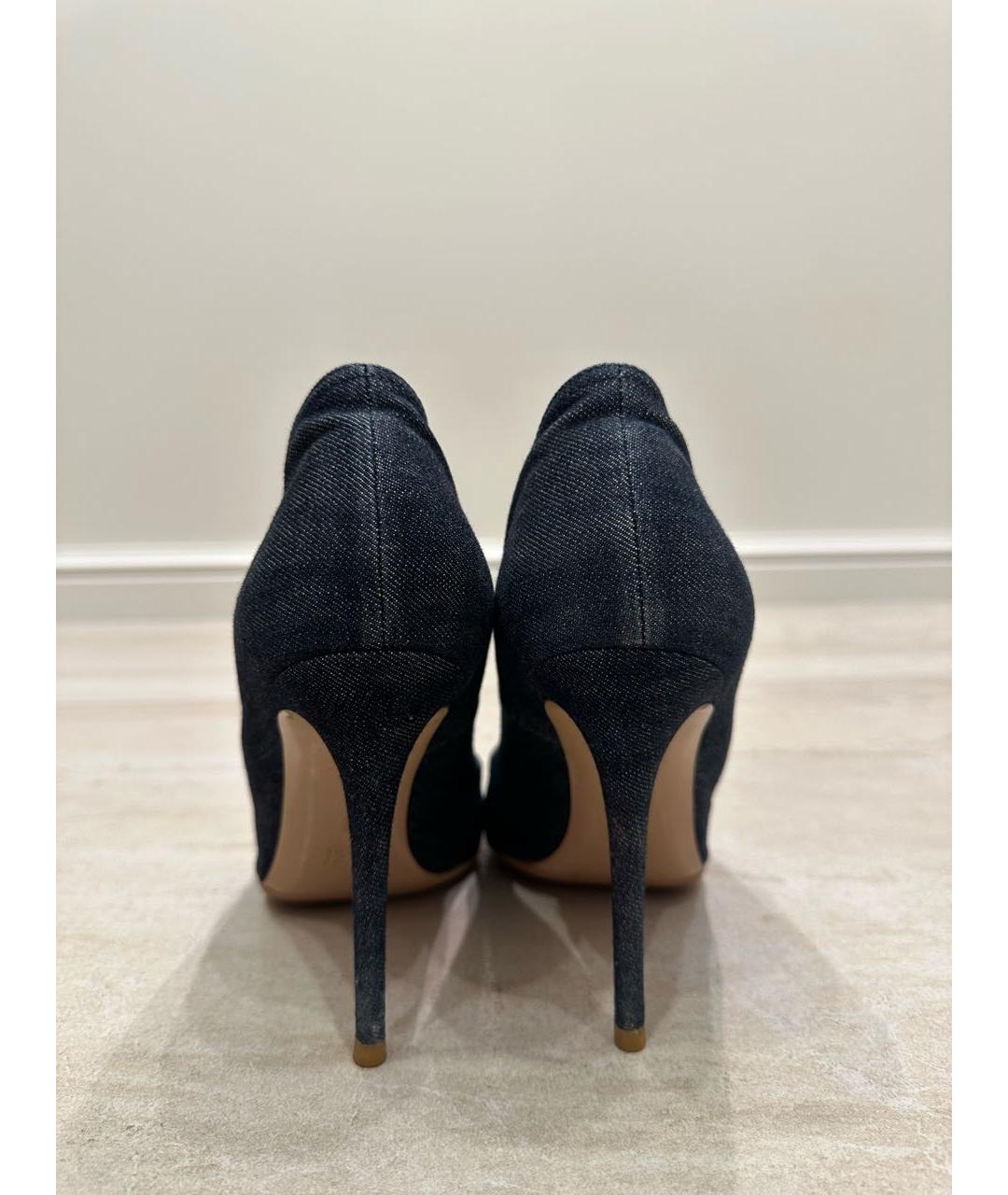 GIANVITO ROSSI Темно-синие текстильные туфли, фото 4