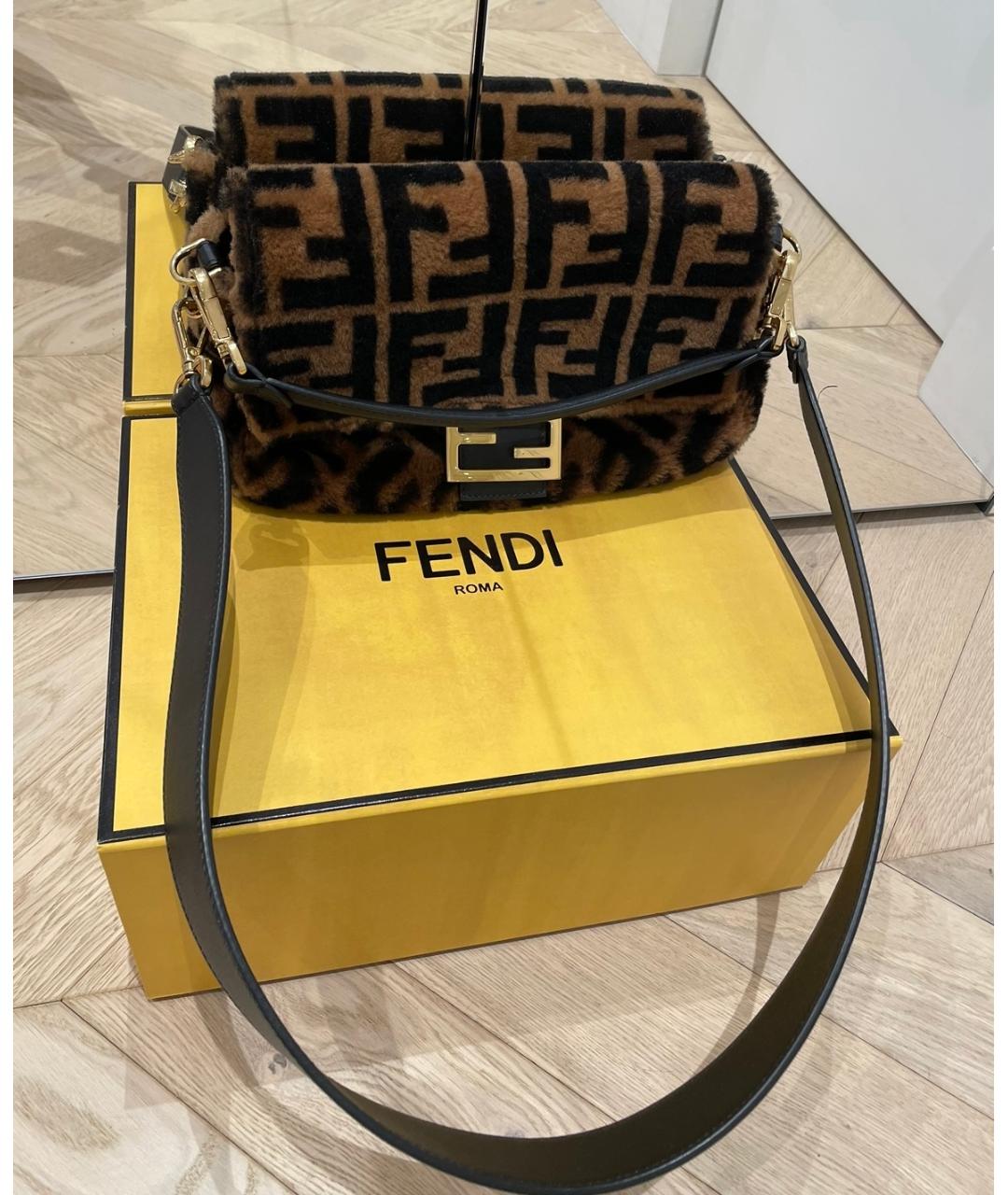 FENDI Коричневая меховая сумка с короткими ручками, фото 2